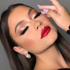 "Curso de Maquillaje de Nivel Inicial a Pro"